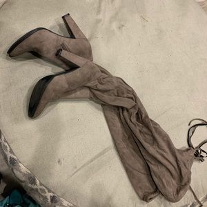 Over knee suede boots